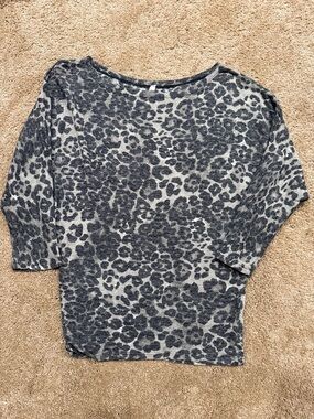 mts Gray & Charcoal Leopard Print Boatneck Pullover